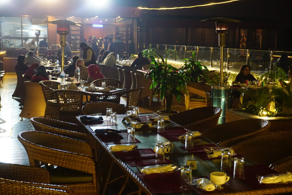 Best Dinning Buffet in Lahore